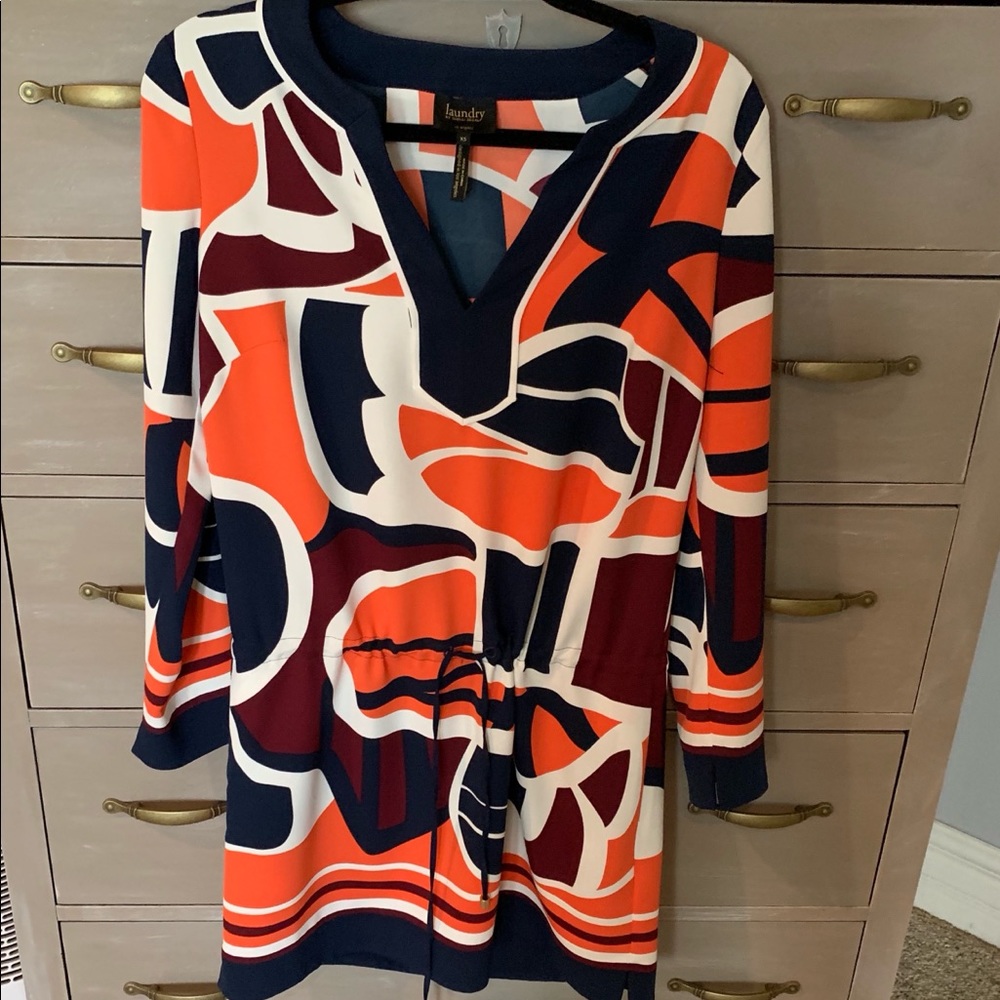 NWOT  XS Laundry- Shelli Segal Tunic Top